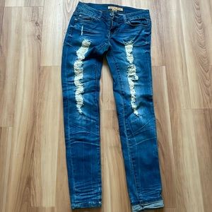 Women’s ’celebrity pink’ ripped jeans size 3